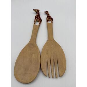 Wooden Salad Serving Set with Giraffe Handles